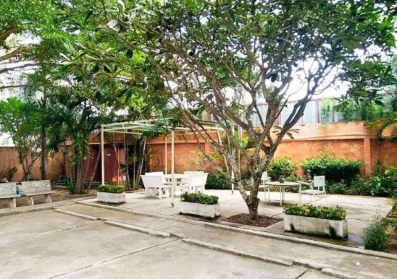Baronial Pool Villas * Pattaya